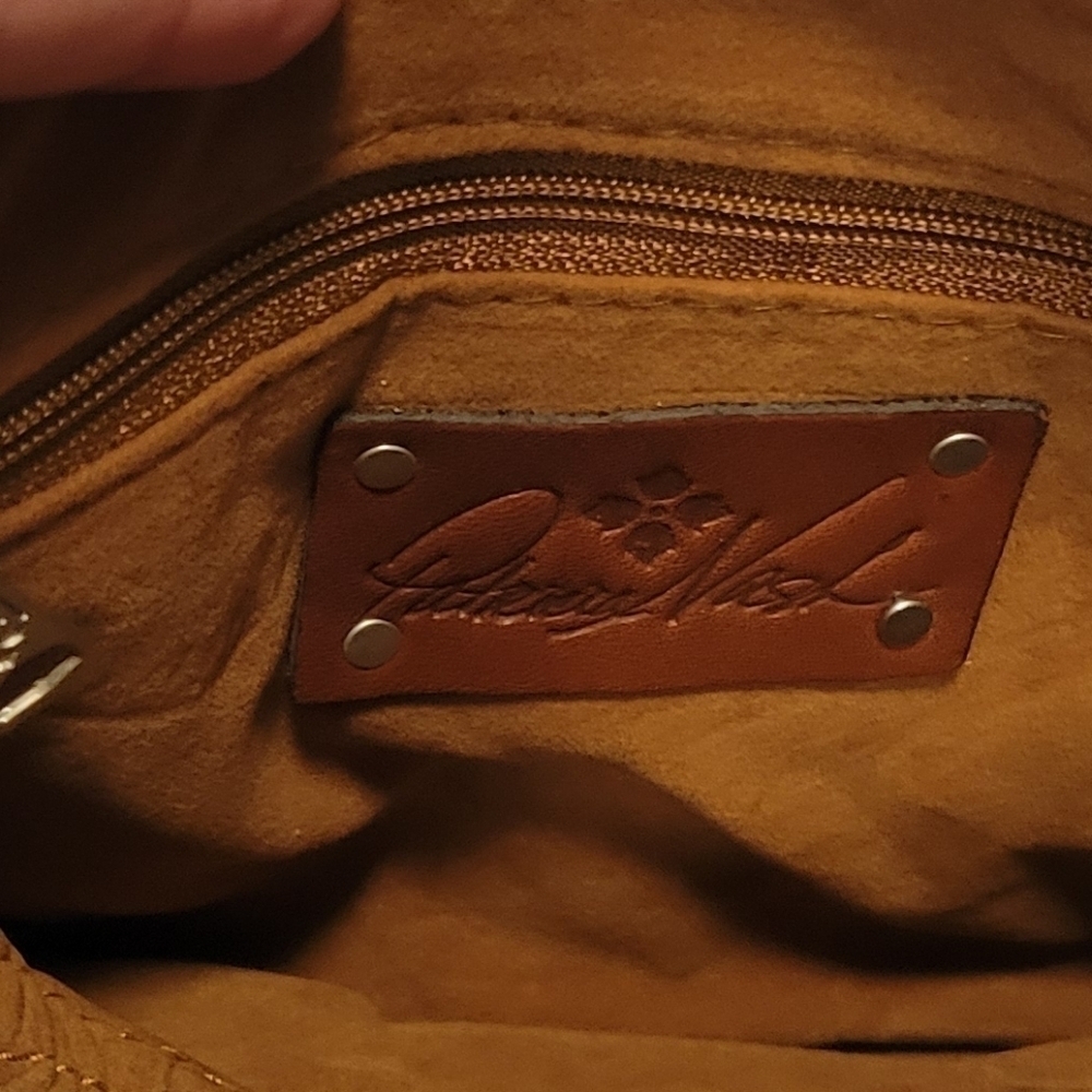 Patricia Nash NWT Cassini Wristlet Cluch. - Picture 7 of 14